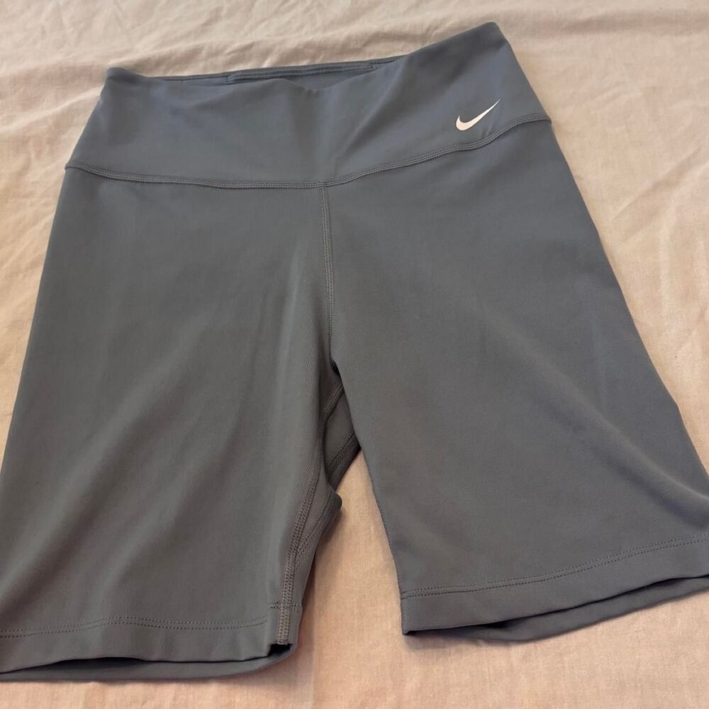 Nike Women's Grey and Blue Shorts